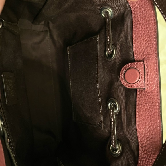 Pink Coach purse. - Picture 6 of 8